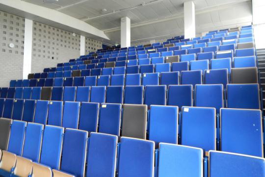 VU schuine collegezaal HG